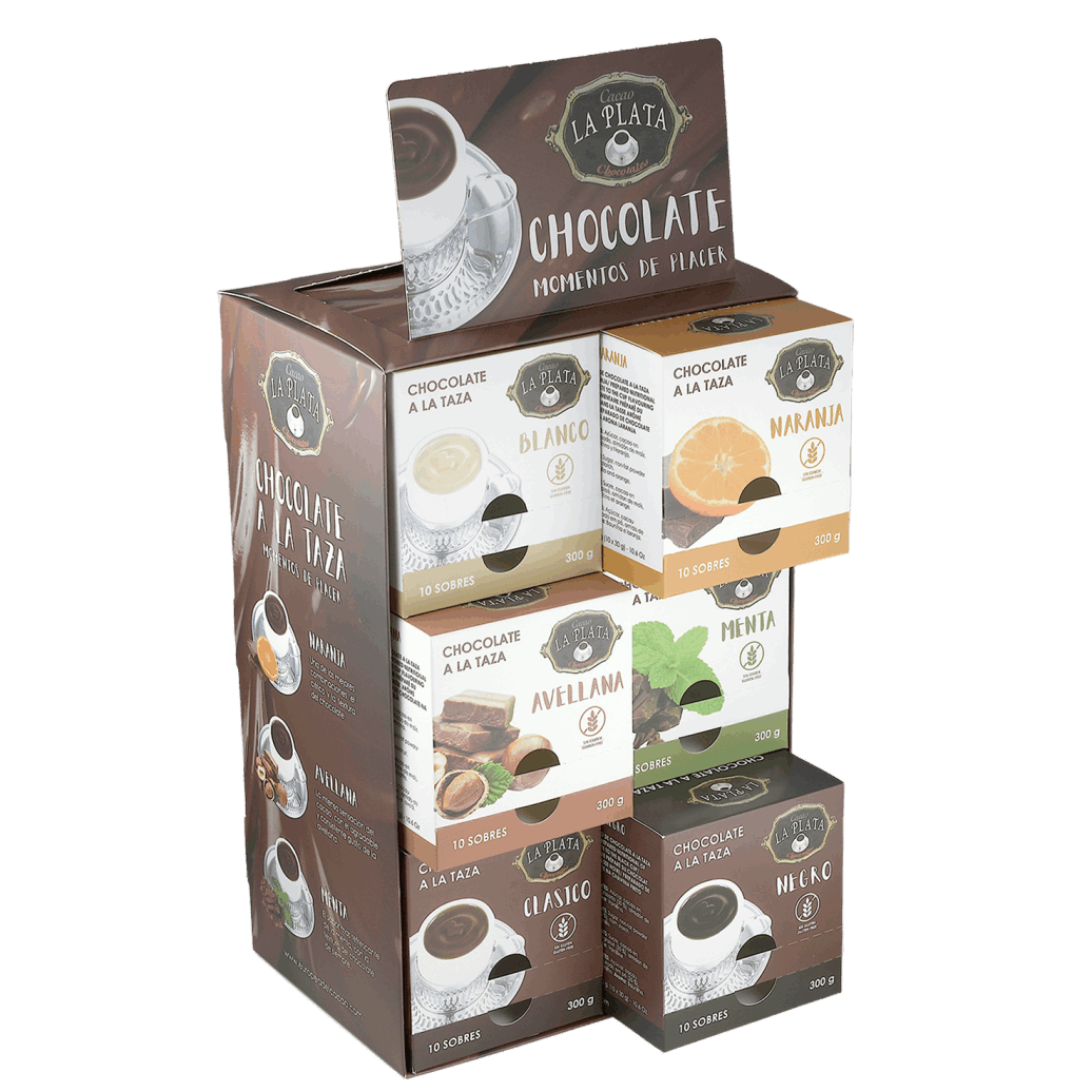 Expositor de productos de la marca “La Plata”, con cajas de chocolate a la taza presentadas en formato individual de 10 sobres. Cada variedad está claramente identificada con su sabor y color distintivo: clásico, negro, blanco, avellana, menta, naranja y fresa. El eslogan “Momentos de placer” destaca en la parte superior, acompañado del logotipo tradicional con la taza de chocolate. La imagen transmite una oferta variada y tentadora, ideal tanto para consumidores individuales como para puntos de venta gourmet.
